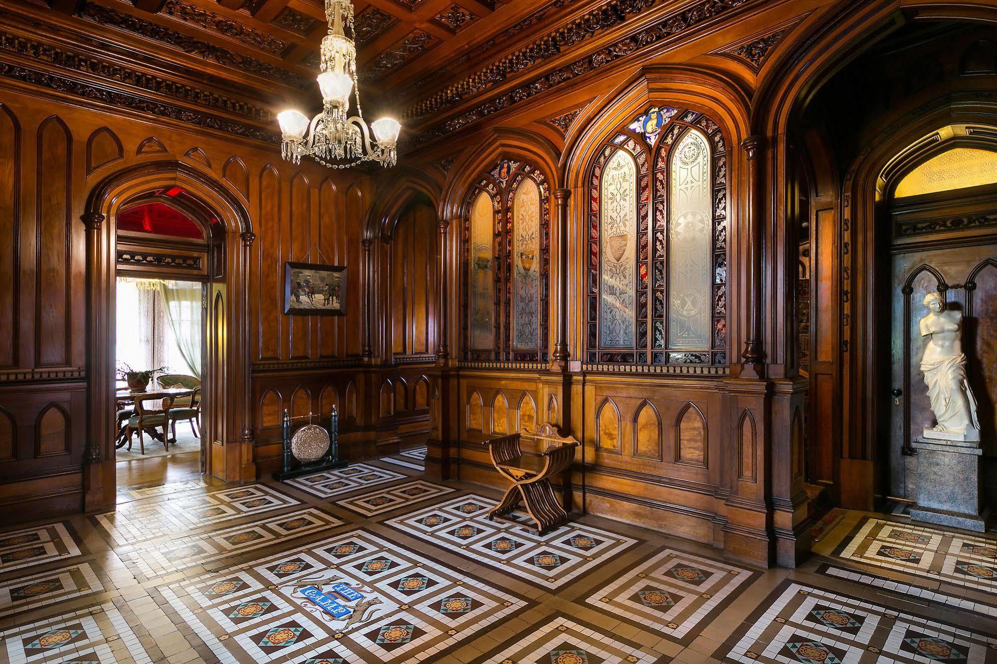 Larnach Lodge & Stable Stay Dunedin Exterior photo